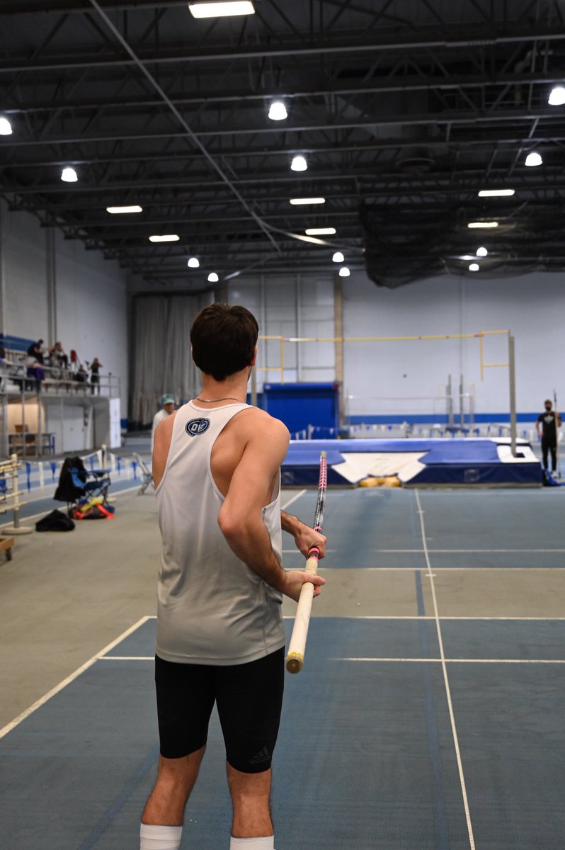 EIU_TF's tweet photo. IT’S MEET DAY IN CHARLESTON!!
Field events are currently underway and running events start at 12:30 pm.
#EIUTF | #JohnCraftInvite https://t.co/ttLrY5HmZZ