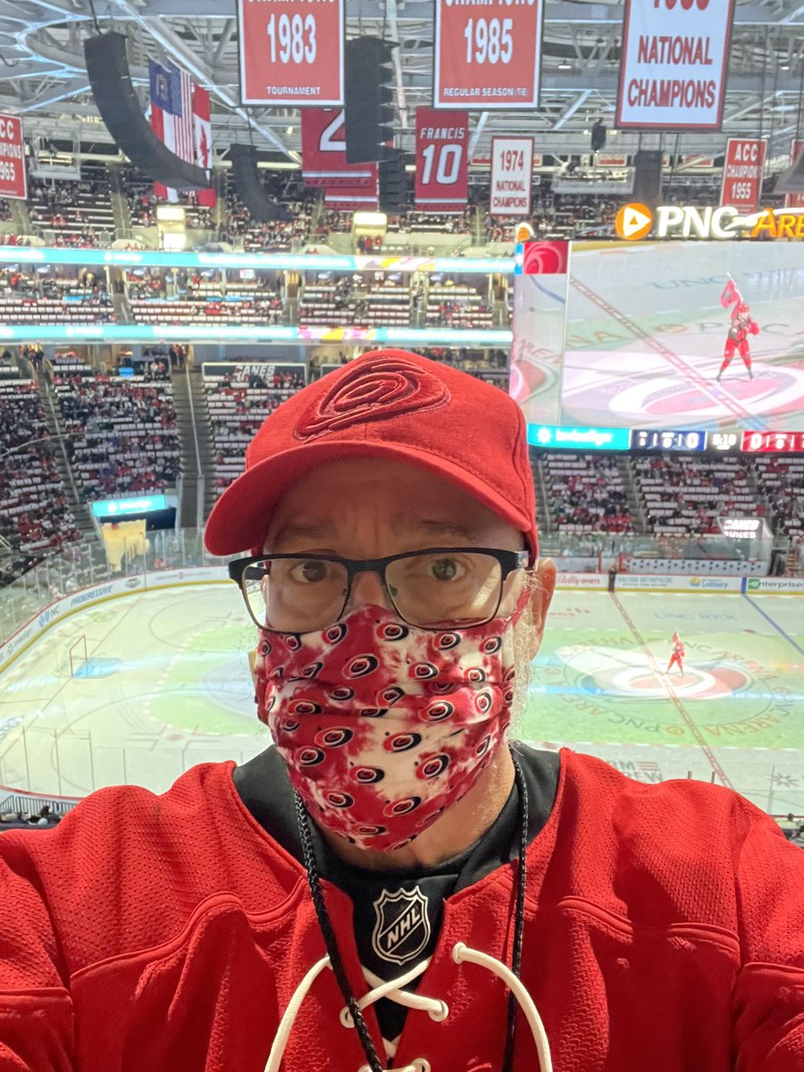 Kicksave30's tweet photo. Let’s go Canes 🏒🥅 #caniacsmiles https://t.co/K41ffVqab5