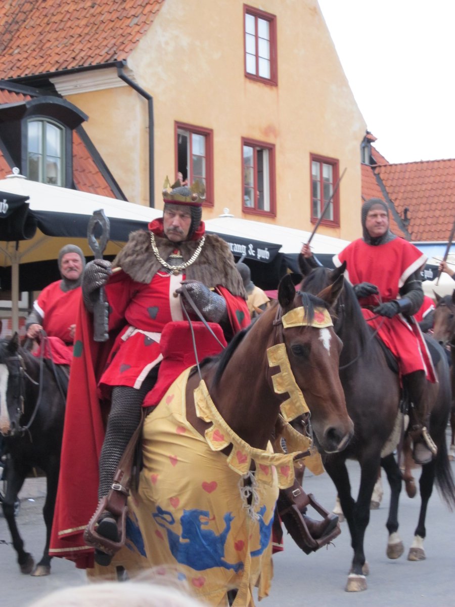 fiskargubbe's tweet photo. svensk trupp anländer i visby, januari 2022. gåshud https://t.co/1fCuDRh4bS