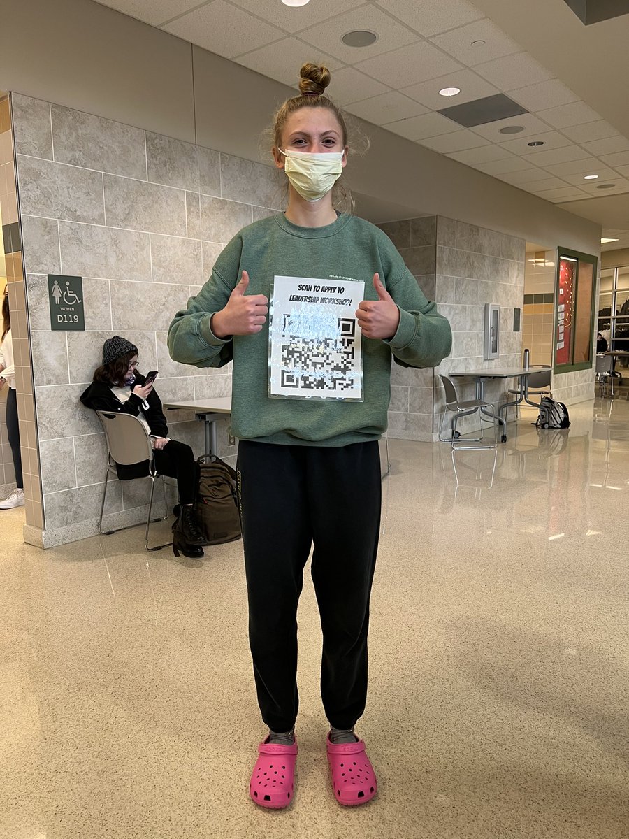 KHS_SCA's tweet photo. Look for Alyssa next week! She’ll be sporting the QR code (and hot-pink Crocs- to apply for Workshop!! #khslw22 #kellamhighschool @KellamHigh https://t.co/twQM1VDnF1