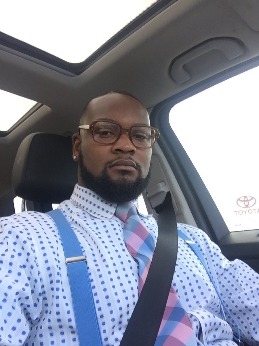 tank_stinson's tweet photo. Man I thought I was so fly! 

The first nigga ever to pull off BCGs (Birth Control Goggles)😎 
#photodump #militaryissue https://t.co/GzHy9ea9Rh