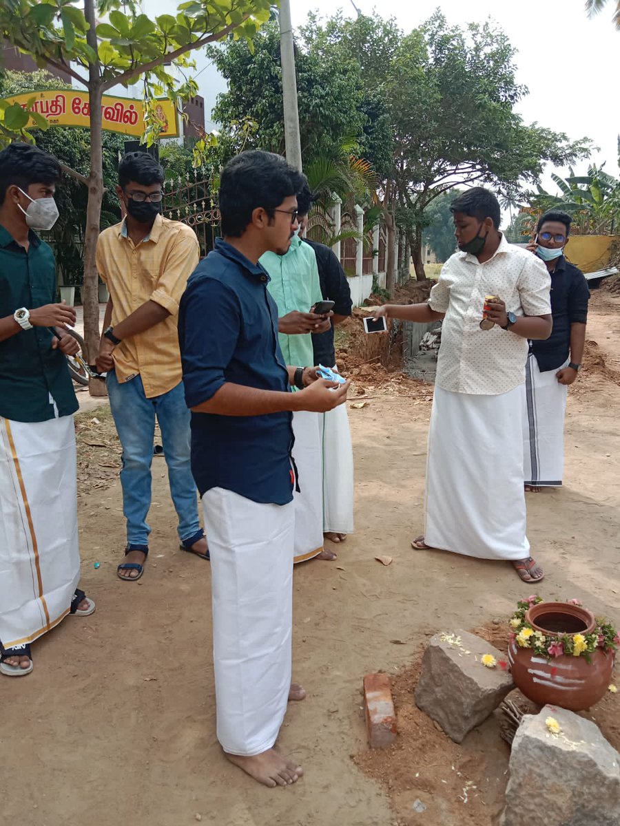 VaroonRajanVR's tweet photo. Pongal Celebration ❤️
@EcoFreak_Salem #Ecofreak_organization #Eco_Freak_Organization_salem https://t.co/gXLbAcBhAJ