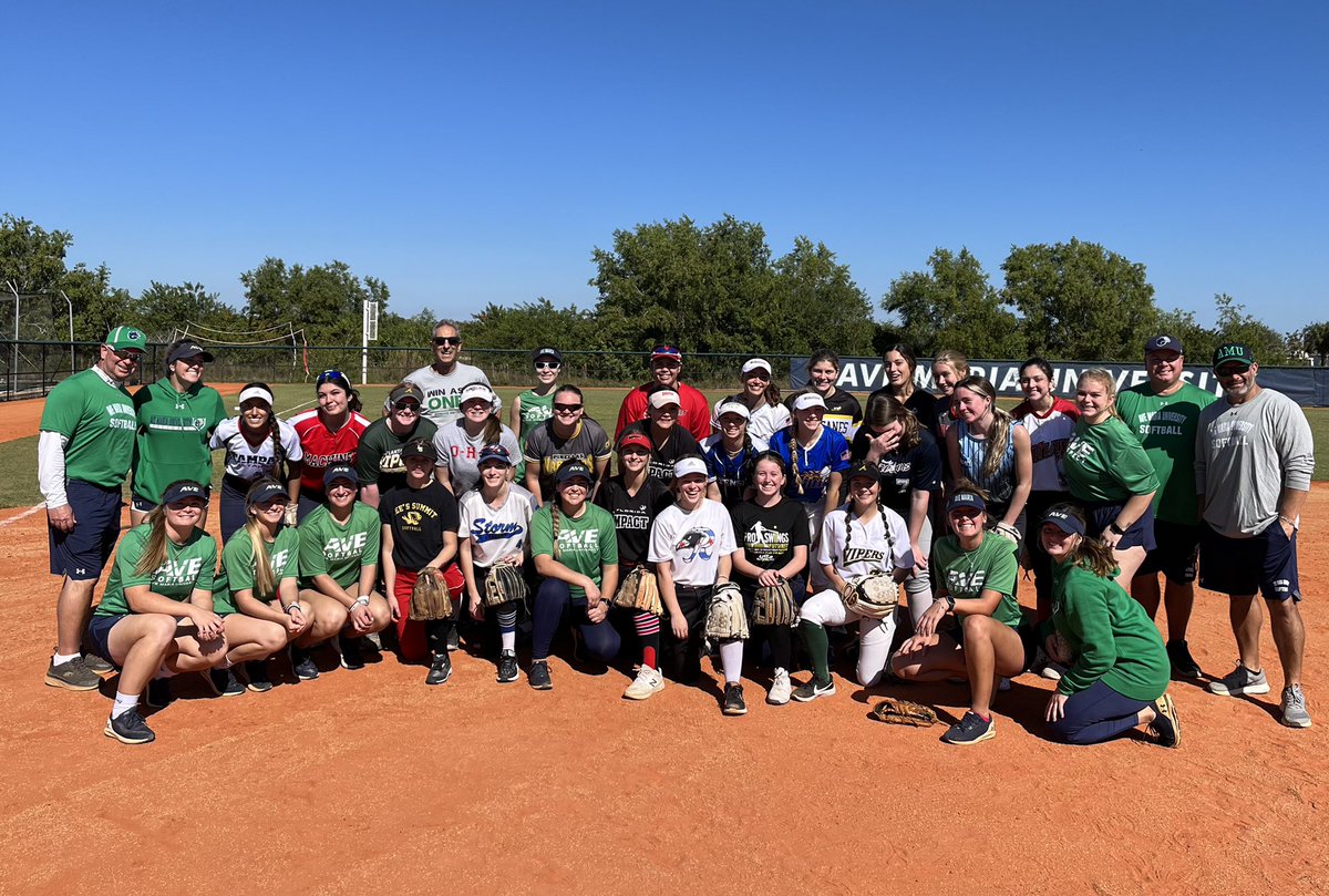 GyreneSoftball's tweet photo. Welcome Ave Maria campers. Nice turnout for our first “new era” camp! Go Gyrenes!! https://t.co/jG8vDFFTyu