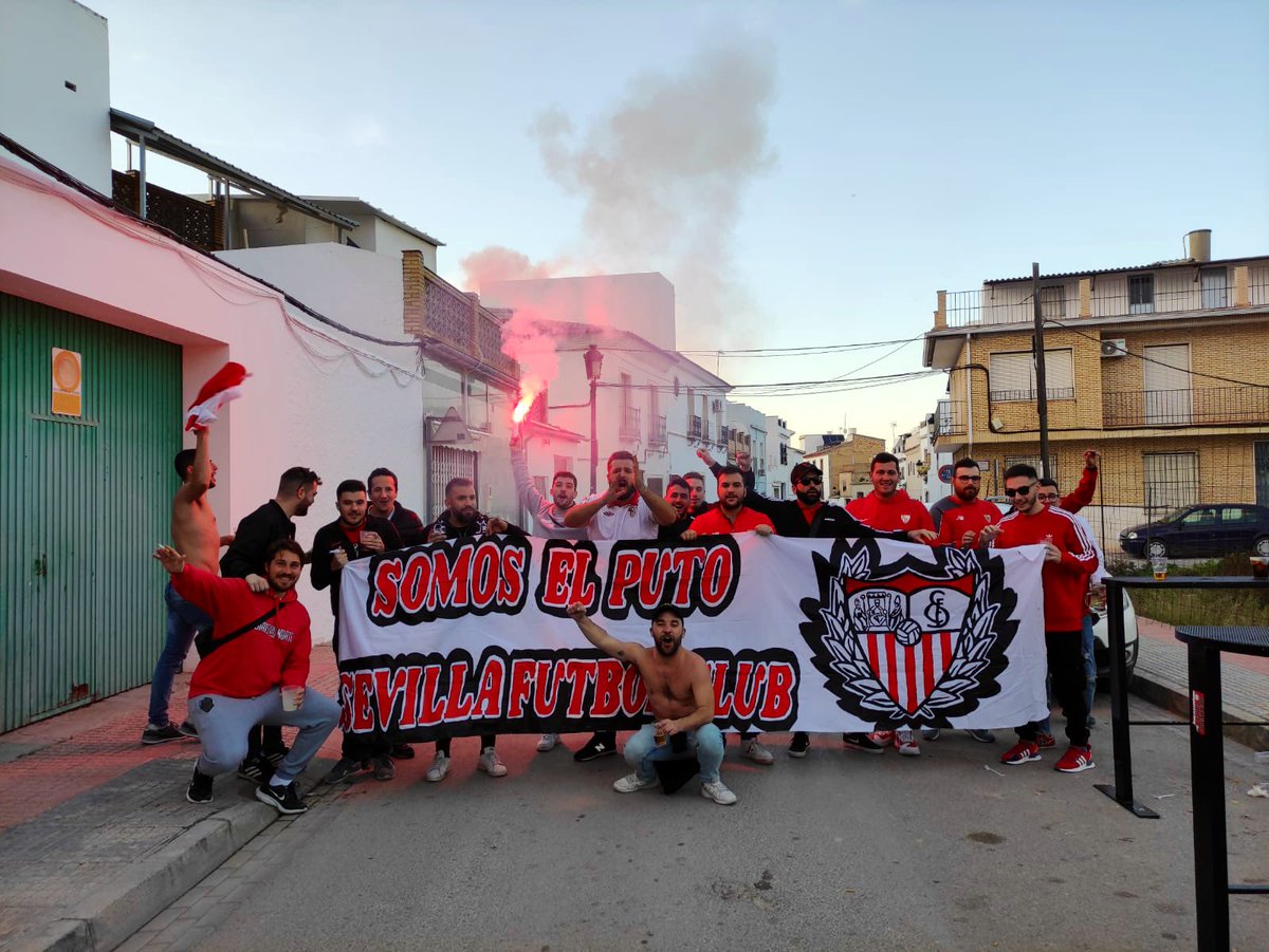 Hoy somos punto de encuentro. Herrera, Estepa, Marinaleda y Badolatosa. Somos Sevilla, somos el puto Sevilla Fútbol Club.