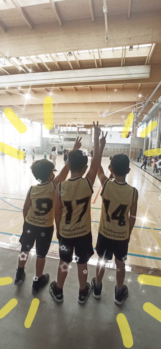¡Primera victoria de nuestro equipo de baloncesto!