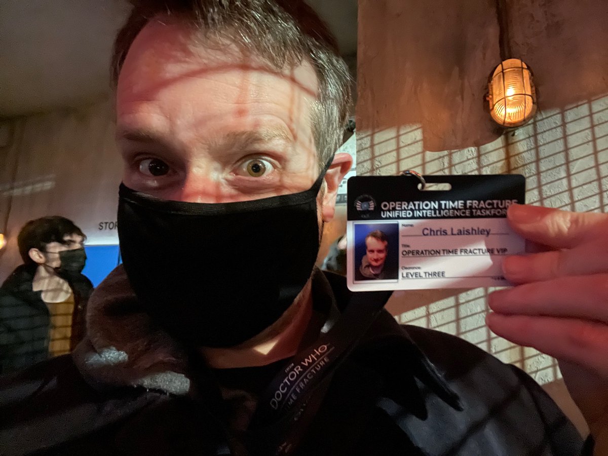 Kaldwen's tweet photo. @HouseofBomeor @davidgsayers You’re both on it like a sonnet!!
Yep, Doctor Who! I’m not sure what it’ll be. Sounds immersive though! And exciting!! AND THEY’VE GIVEN ME A LANYARD!!!!! #SuchAGeek https://t.co/7q2S0NnwmU