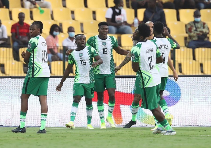WoozeeeOfficial's tweet photo. 🇳🇬 All hail #TeamNigeria ! 🙌

#TotalEnergiesAFCON2021  | #AFCON2021  | #NGASDN | @NGSuperEagles https://t.co/meN3RWeH8N
