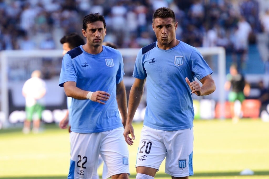RacingClubconCM's tweet photo. ¿Qué estarán mirando Pillud y Diego?🧐 https://t.co/a4CsaWnMhH