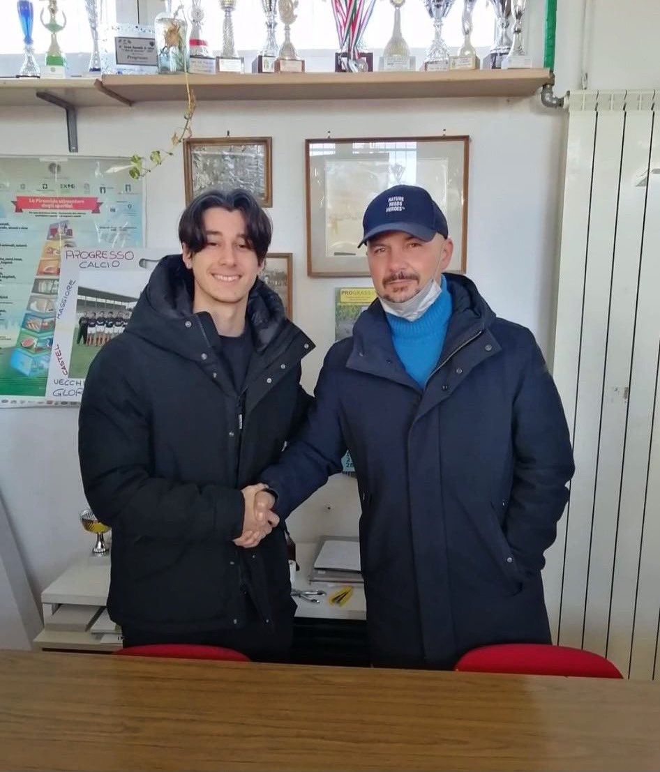 MP_FootballSc's tweet photo. ✍🏻 Lorenzo Mantovani è un nuovo giocatore del Progresso. Terzino sinistro, classe 2003, arriva dal Bologna. In bocca al lupo, Lorenzo! 💪🏻🍀 #calciomercato #transfers #SerieD @MatteoPedrosi @MP_FootballSc https://t.co/7YPbhgucZP