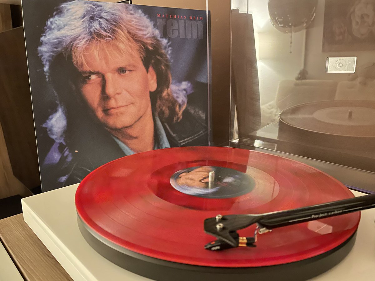Mecky_79's tweet image. Neue Platte in der Sammlung. Matthias Reim sein erstes Album, in einer Color Limited Edition. Was ein super Klang ordentlich Gemastert. Ich mag einfach den Warmen Runden Klang von Vinyl. ☺️ #vinyl #projectAudio