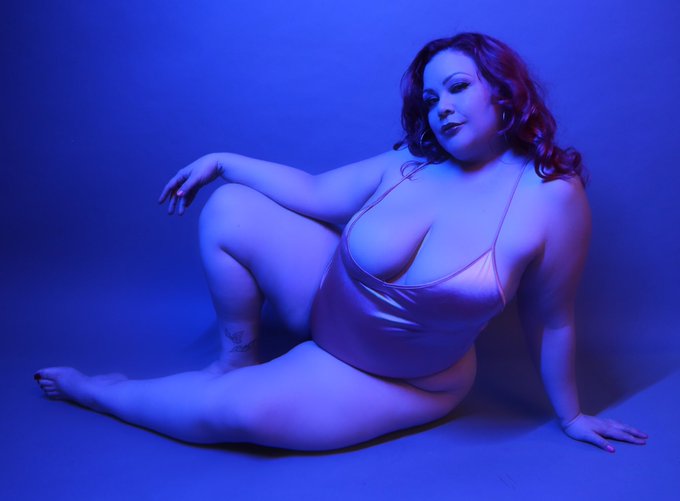 https://t.co/JMCmUIBsIm is $3 to join all month! Let&rsquo;s celebrate the new year exercising our sexuality💜💓💜<a href="/tag/newprofilepic"class="tags"><span>#newprofilepic</span></a>