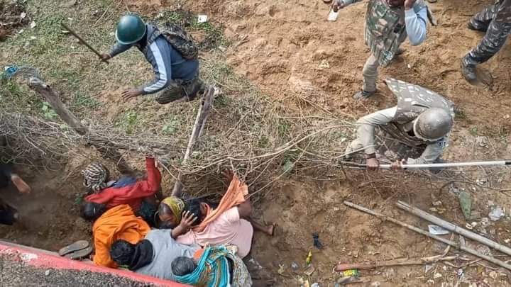manaskarjspur's tweet photo. India needs Industrialization &amp; economic growth bt nt at the cost of violence and forceful acquisition. This is #inhumane 

@sajjanjindal @PMOIndia @moefcc @CimGOI @CMO_Odisha @PIBHomeAffairs https://t.co/iHyrx2OYfo