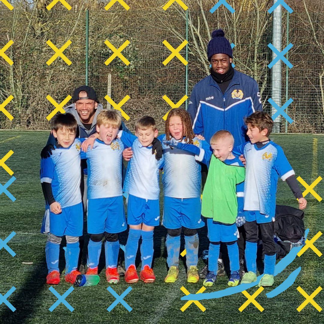 Shout if you're an amazing football player🥳

#bestfootballplayer #footballplayer #youthfootball #graphics #sportphotography #teamplayer #kidfootball #footy #londonfootballclub #londonlegends