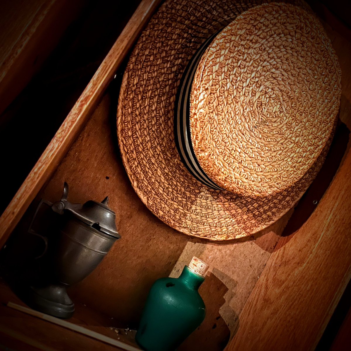 Thrill_Nation's tweet photo. The House of Irene Adler by @Immer_City is an interesting immersive experience, with escape room elements and theatrical moments… it was refreshing to see some unique themes &amp; puzzles which we enjoyed solving!

Review to come soon… https://t.co/EMMkPHWxRL