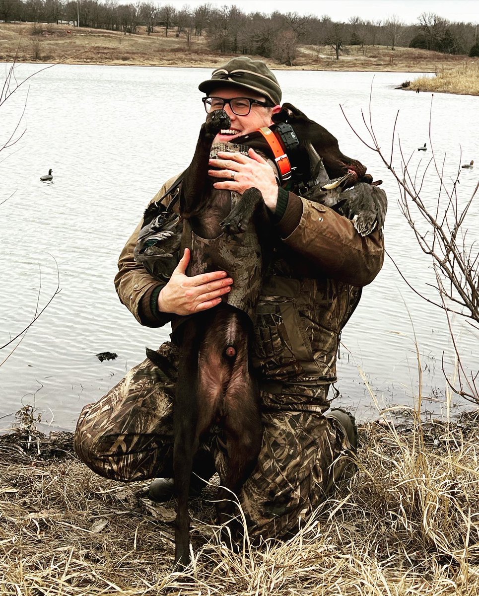 lokosh_saya's tweet image. #pudelpointers are equal parts #huntingmachine and #clown. My buddy Tweedy is named after @JeffTweedy, who is neither hunting machine nor clown but #rocknrollgod. #pudelpointersofinstagram #pudelpointer #versatilehuntingdog #navhda #hunthunthunt #hunttherez #chikashsharez