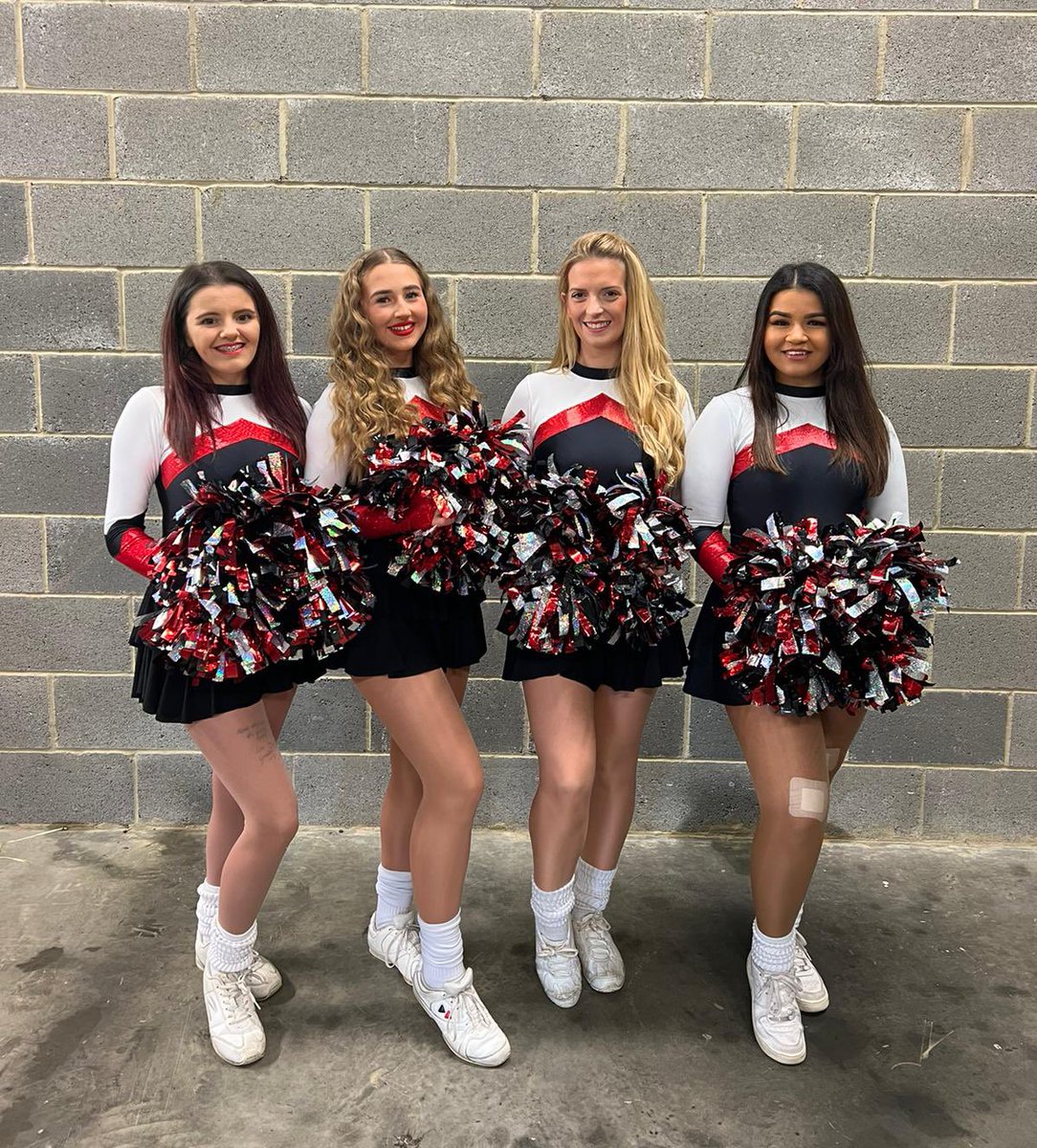We loved being back on the pitch today cheering on <a href="/SalfordDevils/">Salford Red Devils 👹</a> #feltgoodtobeback