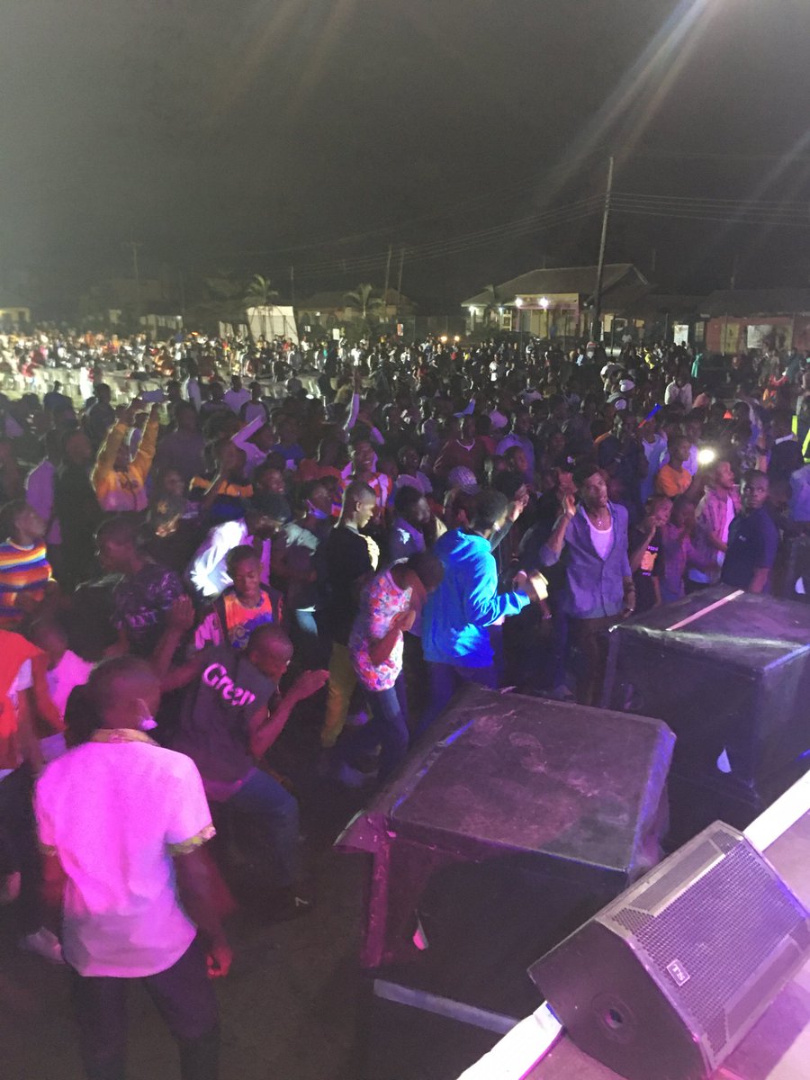 NORTHHILLMUSIC2's tweet photo. Whenever the name of JESUS is being mentioned demons bow...
Nations rise to praise him. 🧎🧎🧎

@EvaPraise10 God's own child giving the Lord maximum praise. 🙌🏾🙌🏾

🤸🤸🤸
#NorthHillMusicEnt #YouAreGood #TheThrone #OKaka #OkakaVideo #Miracle #NaturalLove #MiracleVideo #World https://t.co/VeiiIQMrQV