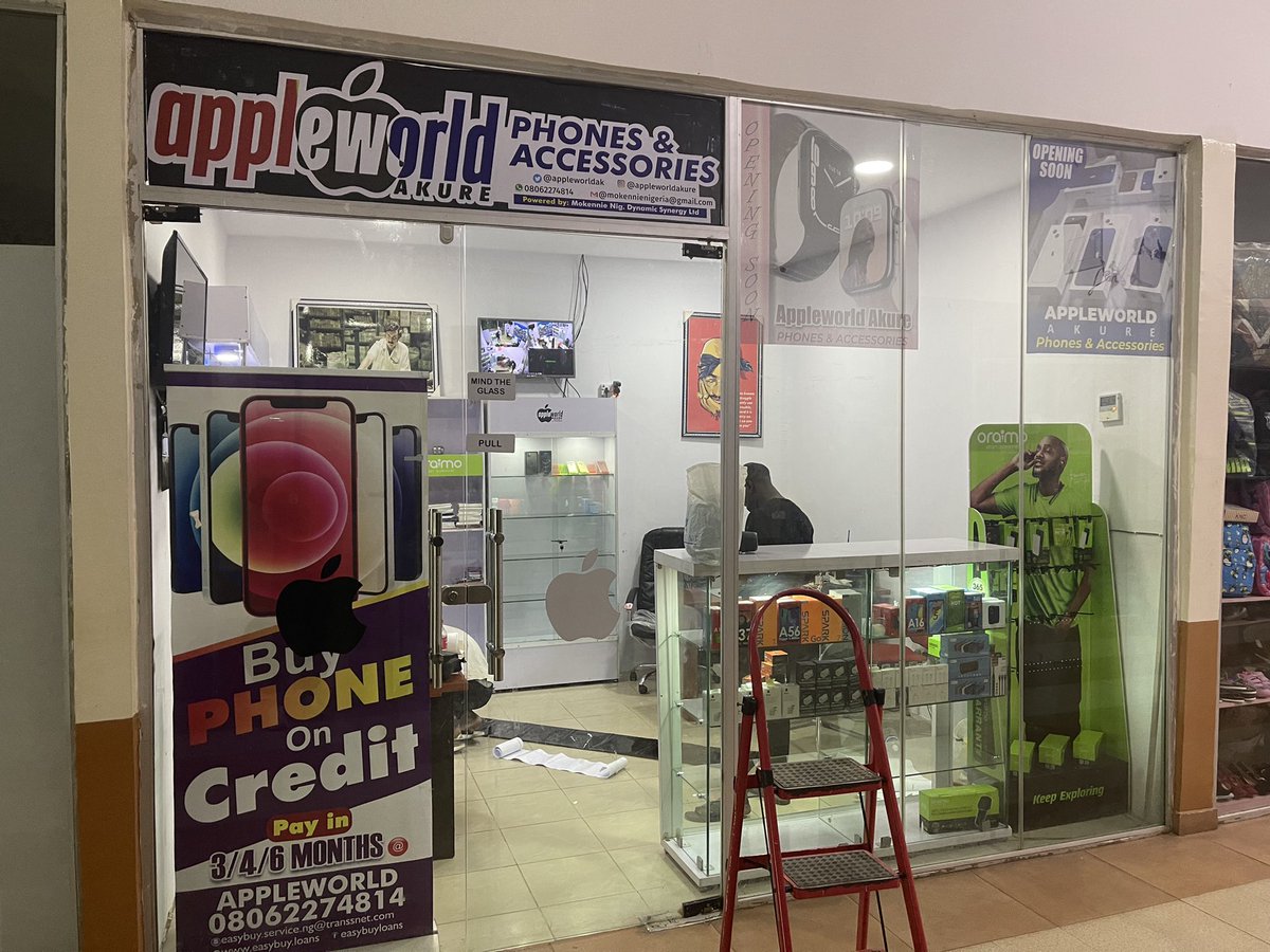 appleWorldAk's tweet image. Appleworld  is now in Akure mall..Visit us for all kinds of iphone new &amp;amp; foreign used…