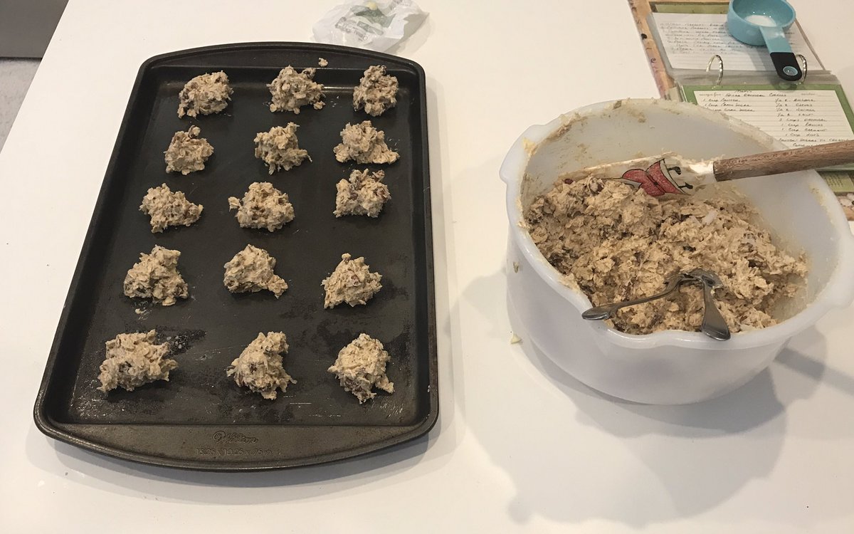 Tallsquall's tweet photo. Making some of Mom’s Oatmeal Spice Crumble Cookies today, because in the South you ALWAYS return a cookie tin after the holidays and Lord Jesus help you if you return that tin empty.

#SouthernThings https://t.co/E0gFBkBNSx