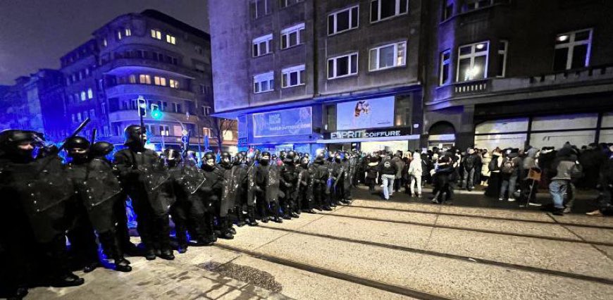 リーニャ ビジネス英語など ルクセンブルク Reina Sakuralin Twitter