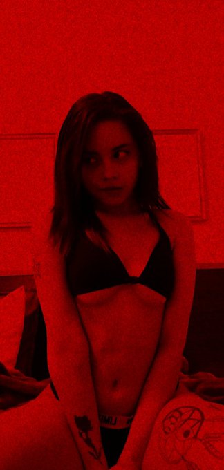 Pics for sell dm me for prices https://t.co/rd0pcdg4gA