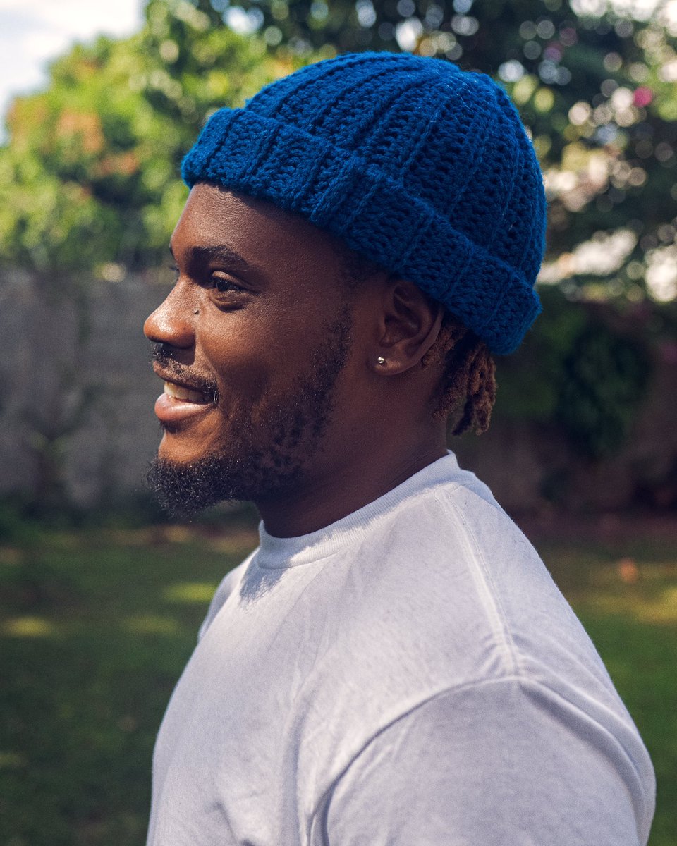 cezbuelto's tweet image. Maaan I really like this beanie 🔵