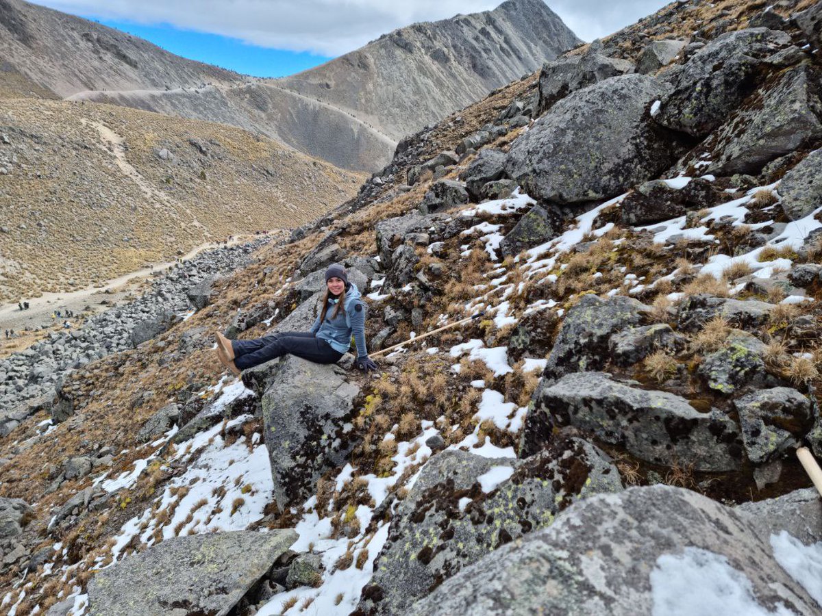 gabySCamp's tweet photo. #Mexico #nevadodetoluca #happy https://t.co/D6SbLH7Vwp