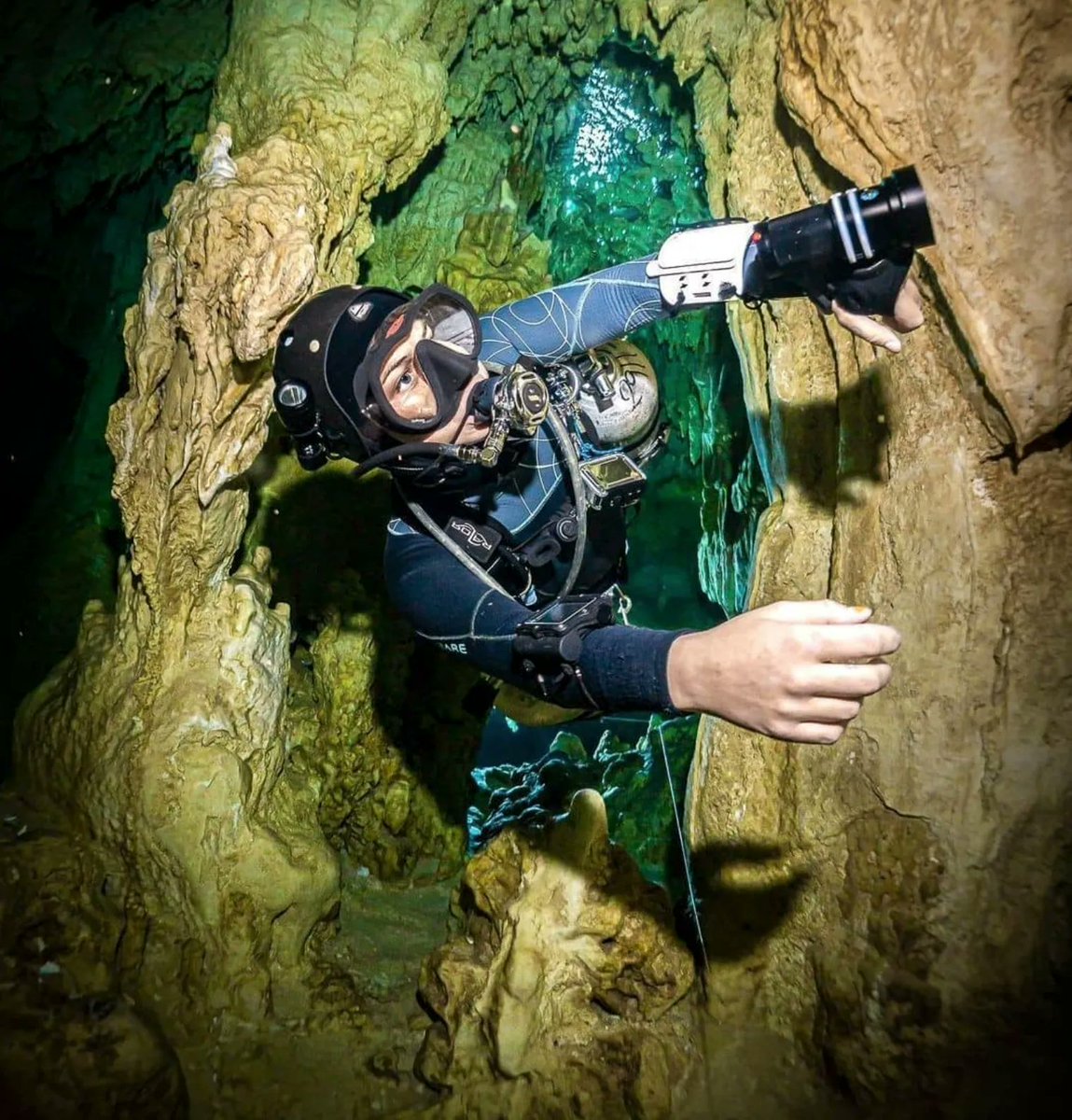 diveSSI's tweet photo. When you get permission to go to the restricted section because you have the right level of training. ๐๐ค #cavediving
๐ธ @neutralbuoyancy.it (IG)
#wearessi #xr #extendedrange #advanceddiver #training https://t.co/x5O8fx3wVl