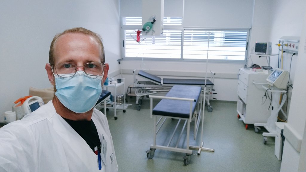 AnselmoBertetti's tweet photo. I also can't give up my appetite for emergency medicine from one day to the next....
#shockroom #ER #emergencymedicine https://t.co/ZDPyBJreDJ
