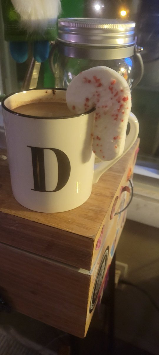 DANILEEWHITE's tweet photo. A little hot chocolate inspiration! 😋❄ https://t.co/WmMDK8RYSc