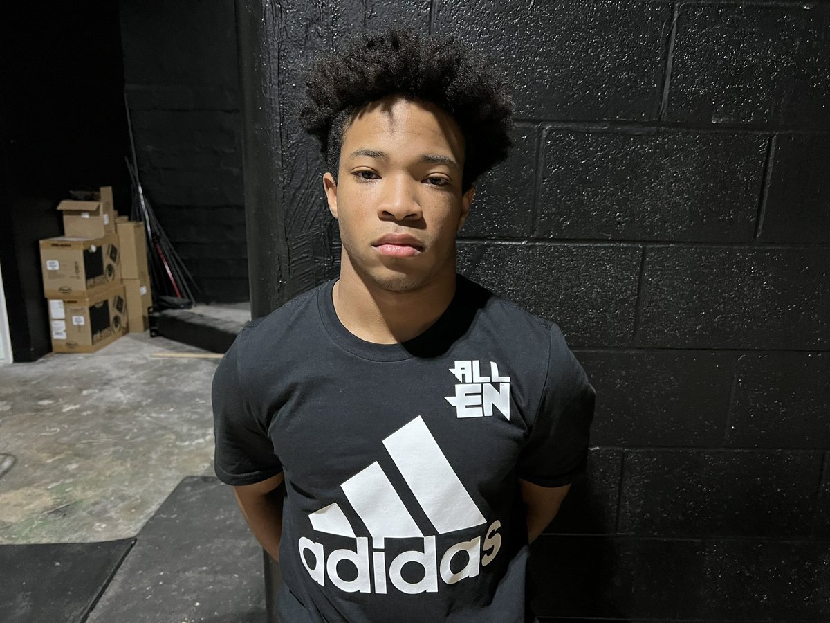 I was thoroughly impressed with Roric Hawkins Jr. (<a href="/J_hawk03/">Roric Hawkins Jr.</a>)

The controlled explosiveness and athleticism to go with fluidity is the perfect mix for a slot receiver.

Keep an eye on him. <a href="/justinallen_13/">Justin Allen</a> #WeALLEN