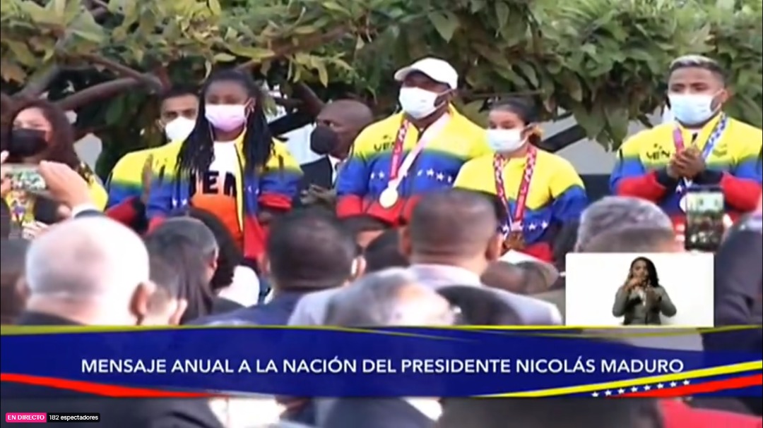 InnVenezuela's tweet photo. #EnFotos 📸 | Pdte. de la República, @NicolasMaduro destacó, entre los logros obtenidos en el 2021, la extraordinaria participación y victorias de los atletas y paratletas venezolanos en los Juegos Olímpicos y Paralímpicos Tokio 2020.

#MisiónCumplidaPresidente https://t.co/QDIaYokPWT
