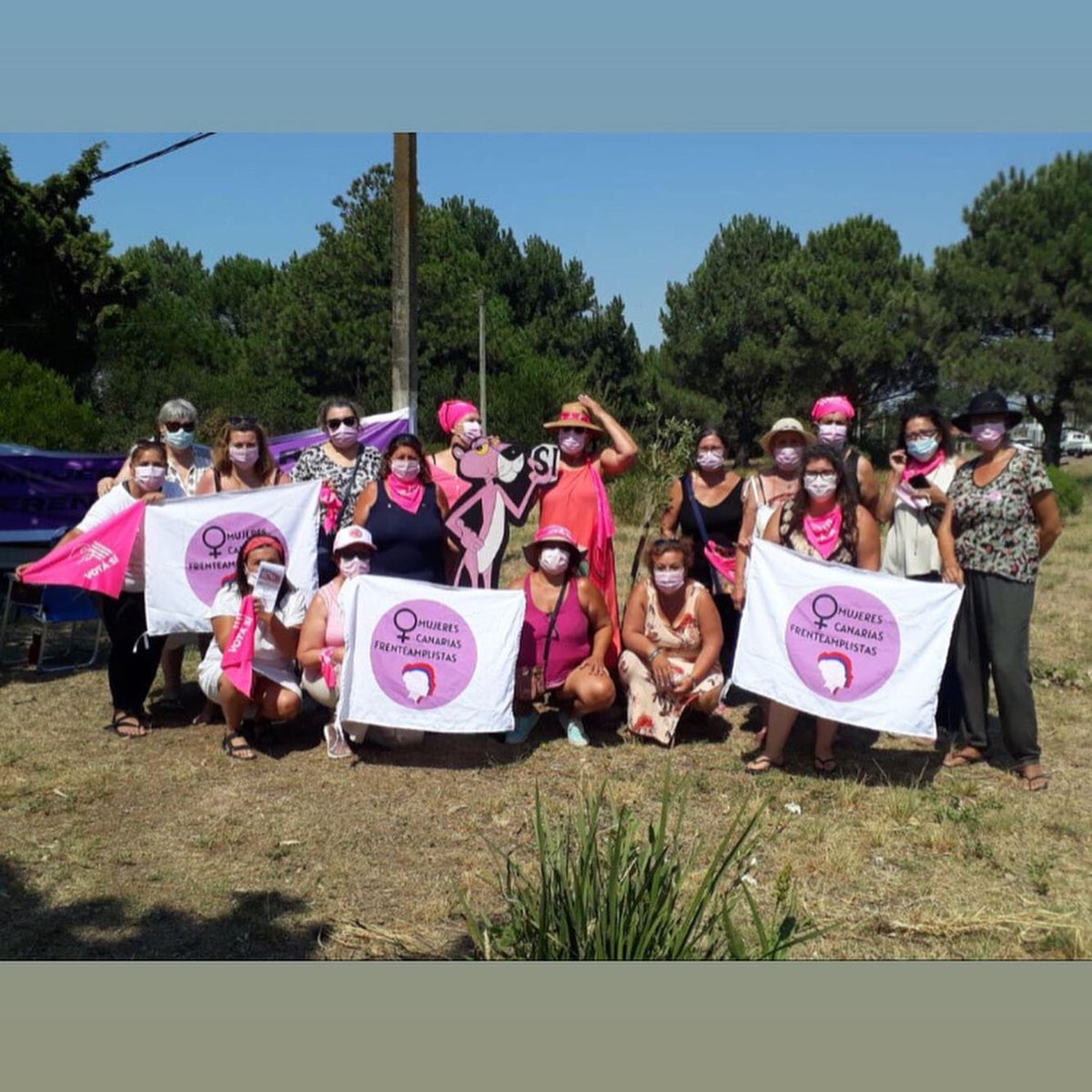CanariasFa's tweet photo. Lanzamiento 10 localidades, 135 artículos. 
Hoy estuvimos en el Obelisco de Salinas ✊🏻💜 https://t.co/64ItQcmdDz
