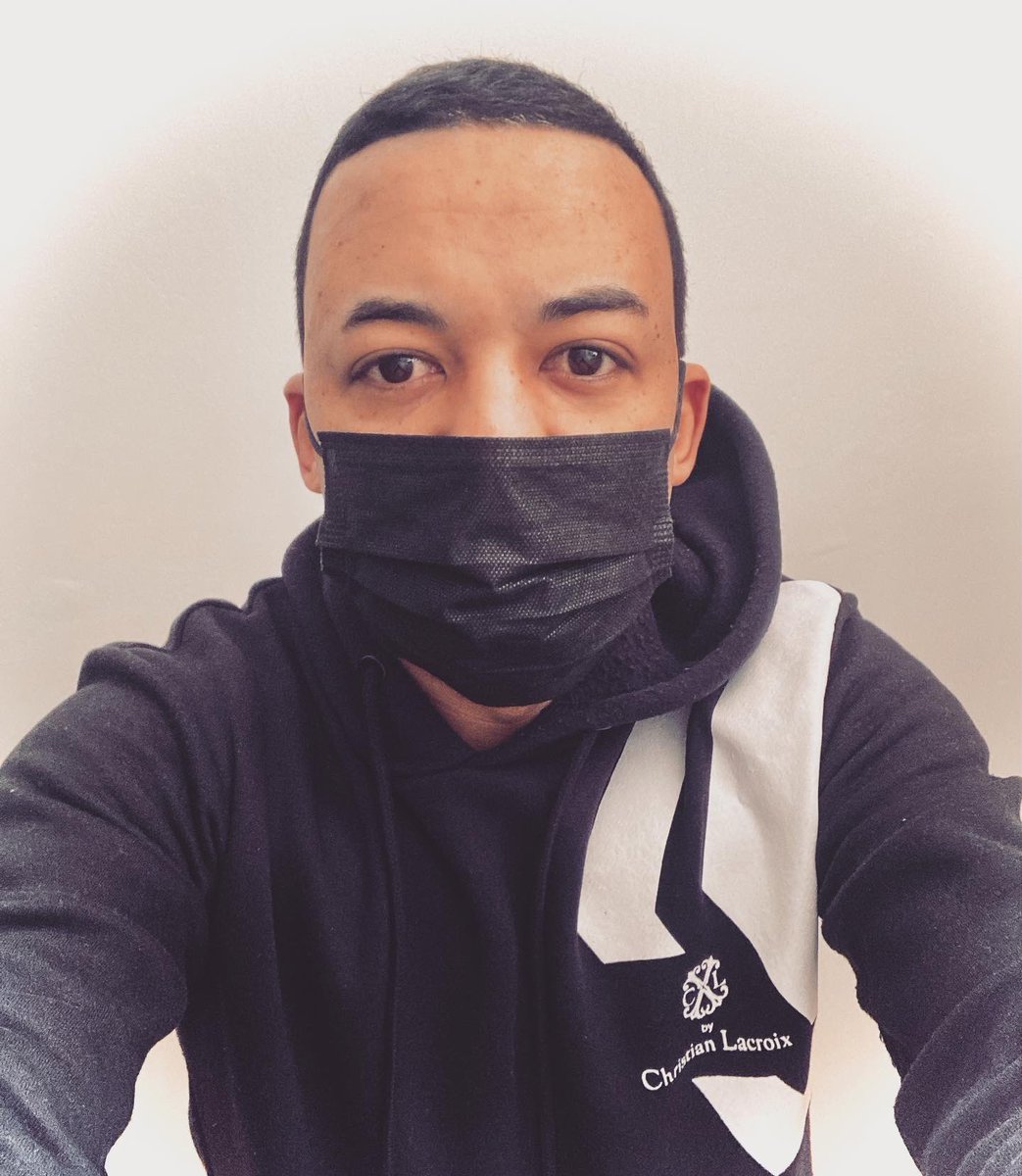FlexTleVrai's tweet image. La ninjance 🥷 swagg Maskon en WE un Bon WE à tous mes flexteuses flexters la mif Insta et oui je sors du sport musculation d’où la 2e photo alimentation sportive les fameuses protéines mass gainer 💪🏽🔥✅✌🏾 #FlexT#rapstar#drillstar#ninja#swagg#musculation#nutritionsportive m#WE