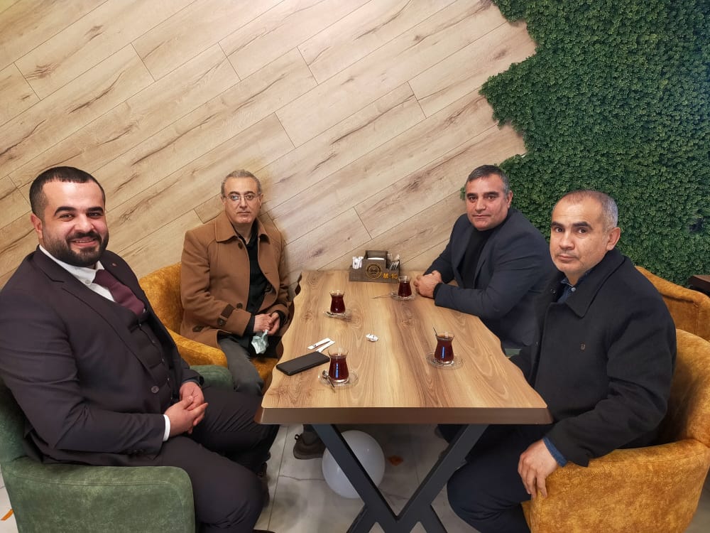02Hsb's tweet photo. Başkan yardımcım @denizbalibay02 ile birlikte Altınşehir mahallesinde yeni açılan #MSDK işletme sahibi #ÖmerAltunbay 'a hayırlı olsun dileklerinde bulunduk.
#Bolkazançlardiliyoruz https://t.co/eoX2cWeOcJ