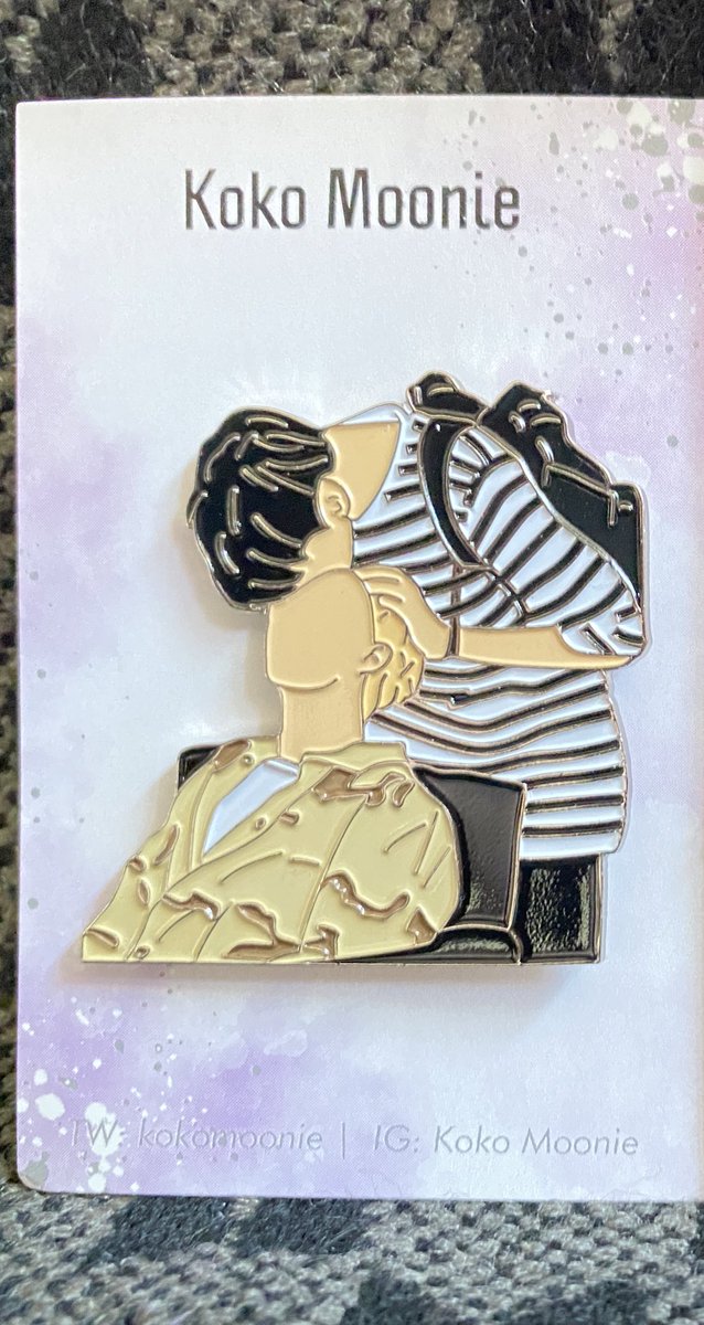 MichelleGoesON7's tweet photo. Pinuary Day 15: Funny Pin

Oh I have so many that make me laugh &amp; smile all the time! Here’s just a few. 
Squirrel Locked in a Garden: @MoongiPins 
Turtle Boys: @t_goldensisters 
Jump and Pose: (IG) mdmdesignshop 
Maknae Kiss: @kokomoonie https://t.co/S0su97yc2W