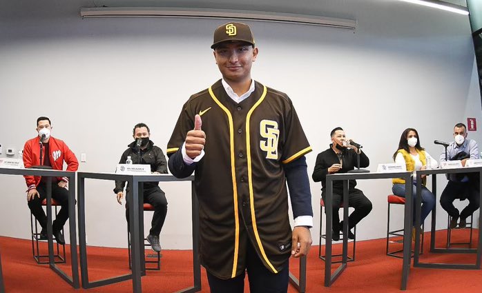 deportiblogs tweet media