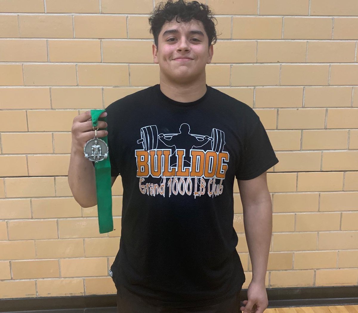 AthleticsOgisd's tweet photo. Day 2 of OG Powerlifting! The boys competed hard at the Bishop meet today. Congrats to Lance, Victor, and Tanner for finishing in the top three of their weight classes! #OGstrong #powerlifting https://t.co/qkjymDHMTu
