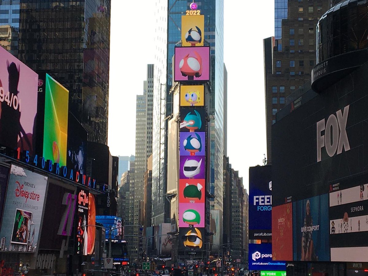 NachoUY's tweet photo. #timesq #ny #nft @LilHeroesNFT https://t.co/ySiBdOKjFY