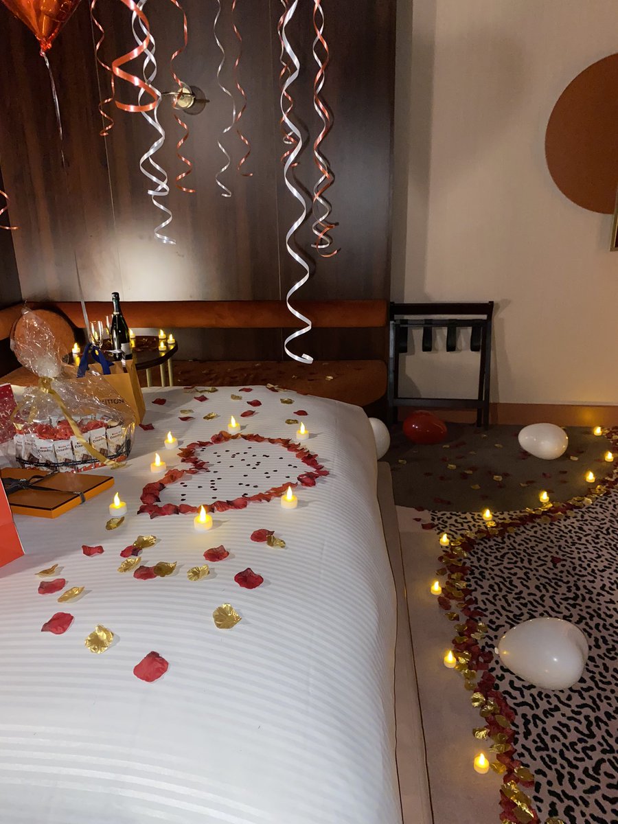 Mathymdt's tweet photo. Déco du Jours 🥂💋 https://t.co/WPK5dW750B