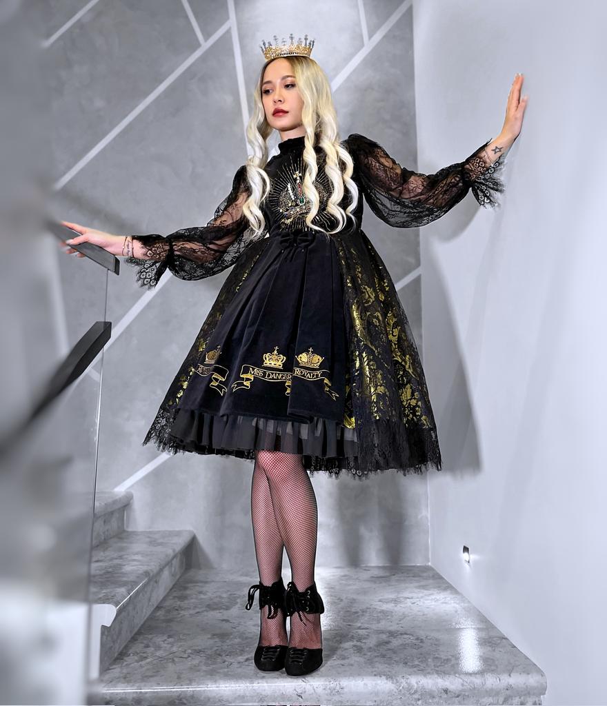 missdangershop's tweet photo. 👑 Today is the last day of "Royalty" JSK pre-order! 👑
13 sizes are available for order!
Check our website or Etsy store for order ✨
https://t.co/IGwPkfvFeE
#lolitafashion #eglcommunity #ロリィタファッション https://t.co/LpB0sazrbM