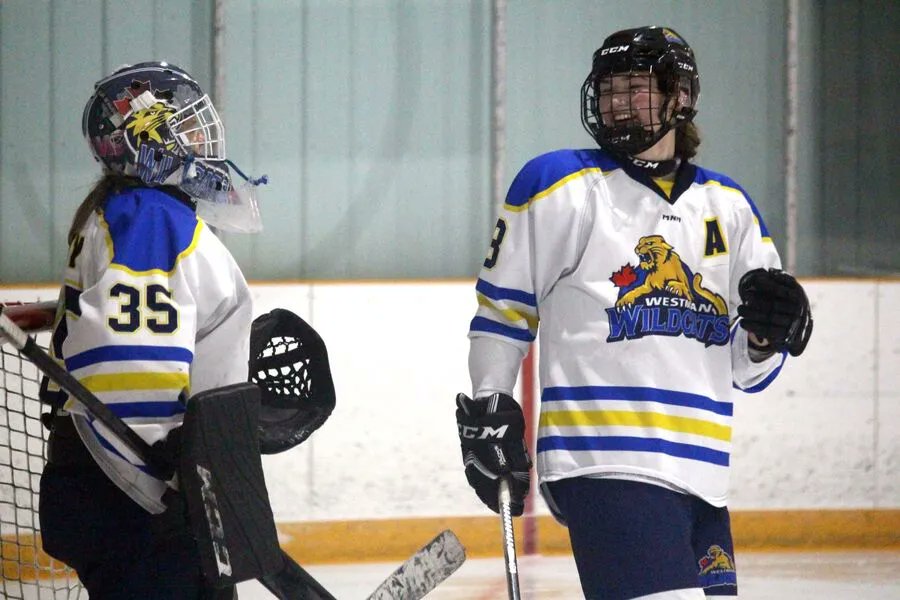 thebrandonsun's tweet photo. A steady pipeline of talent has gone from the Westman Wildcats under-18 AAA program to the Regina Cougars women’s hockey team in U Sports. https://t.co/kFsMHwt6qy #bdnmb https://t.co/Fg2IqHLwbF