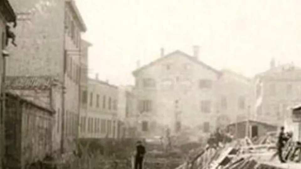 GSqueri's tweet photo. C’è tempo fino al 29 gennaio per visitare “Canali nascosti a Bologna nel Novecento”, mostra fotografica all’Opificio delle Acque di #Bologna!#Canali #Acque #Novecento #OpificiodelleAcque #Chiuse #CanaledelleMoline #Aposa @comunebologna - da #lanuovaferrara https://t.co/s1wPnjbKDZ https://t.co/tqymzTjJNS