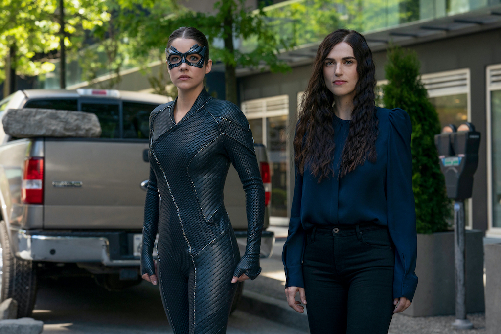 Greg81742's tweet photo. #LenaLuthor #Supergirl #SupergirlCW #DC #dccomics #AndreaRojas #KatieMcgrath #Katie #JulieGonzalo https://t.co/vVdtWCLnzF