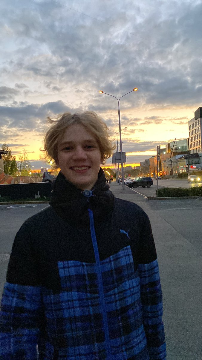 ohgrac's tweet photo. вот не будь ему 14, а мне 21, то простите девчонки, но забрала бы его себе 

ну за что мои ребята такие вауч??? https://t.co/keOk38kubc