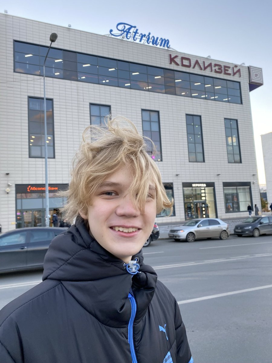 ohgrac's tweet photo. вот не будь ему 14, а мне 21, то простите девчонки, но забрала бы его себе 

ну за что мои ребята такие вауч??? https://t.co/keOk38kubc