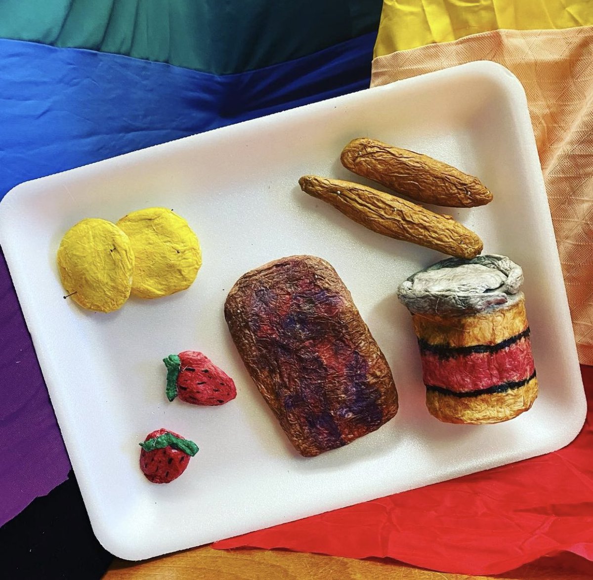 SaintMarksHS's tweet photo. Check out the incredible food props that were created by Stagecraft using toilet paper, water, watercolors and white glue!
🔰🤩🎭🎨👏👏👏
#ThePlaceToCreate #SaintMarksHS https://t.co/2BEq6hW2An