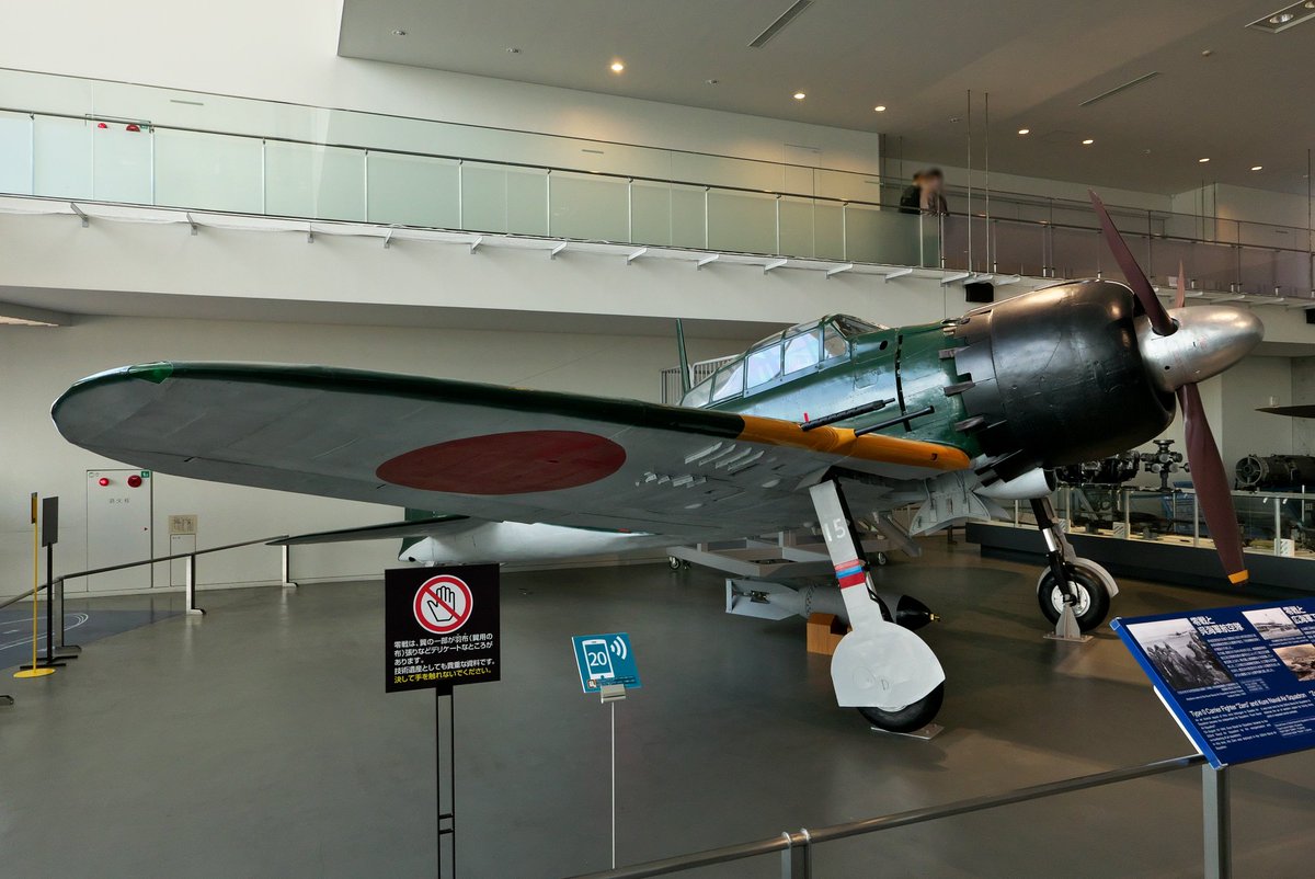 3150taka88's tweet photo. 22/01/03@広島旅③
大和ミュージアムは呉の歴史や大型の史料も展示。
本物の零戦や潜航艇も間近で観察できる😆
#呉
#大和ミュージアム
#零戦
#海龍
#広島
#旅写真
#EOS_M(1)
#EF_M 11-22 F4-5.6 IS STM(1)
#LX100(2.4)
#RX100M3(3)
これはあがるわ～😀 https://t.co/aliXAbw3bA