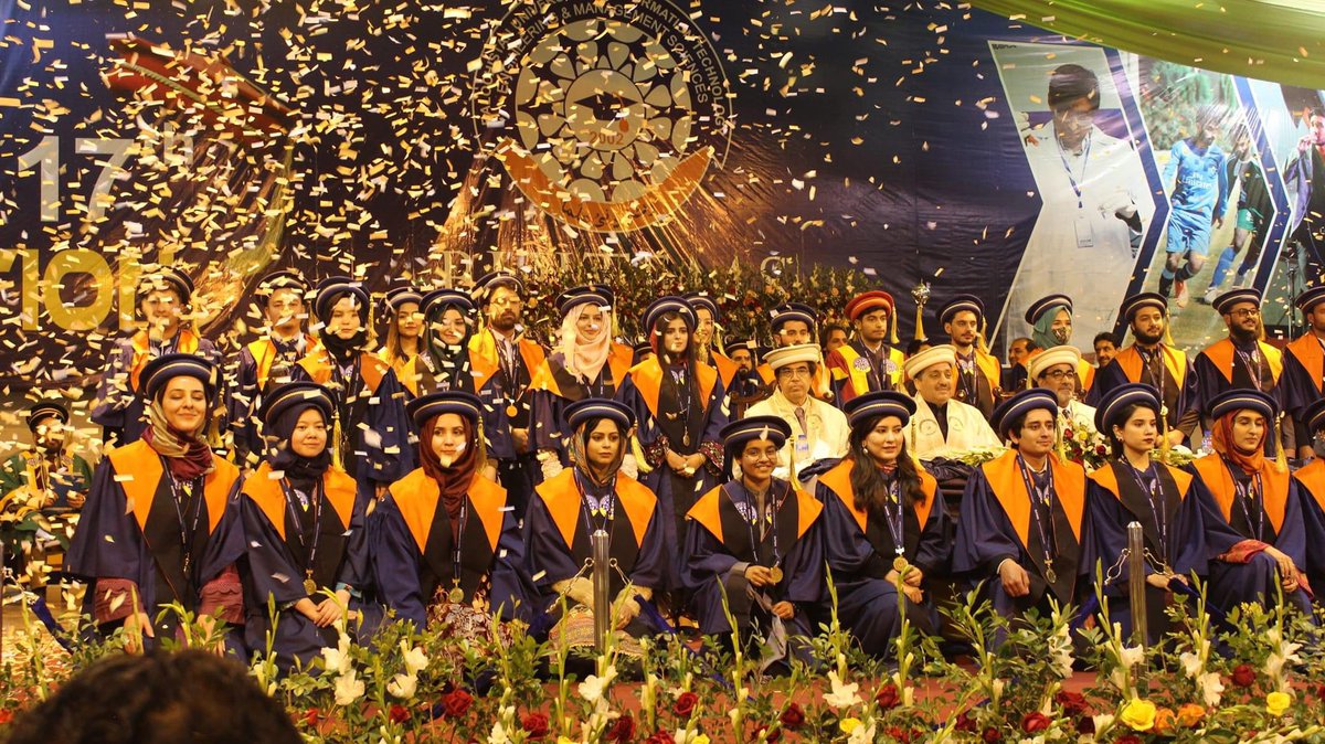 TheAroojKhan's tweet photo. Congratulation champions! #Buitems17thconvocation  congratulations to all graduates. I wish you all a very good luck for your future. #buitem https://t.co/h11i5lENpe