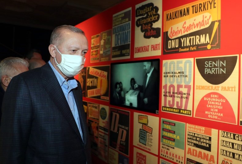 suleymansoylu's tweet photo. İşkencelerden yorulan Menderes’in, 
“Çine Çayı'nın kenarında, söğütün altını özlüyorum.” dediği yere, Cumhurbaşkanımız Sn. @RTErdogan'ın talimatıyla kurulan Adnan Menderes Müzesi'nin açılışını gerçekleştirdik.

Tarih, düzeliyor...
Sayın Cumhurbaşkanımıza minnettar ve müteşekkiriz https://t.co/fp2wBVnSzO